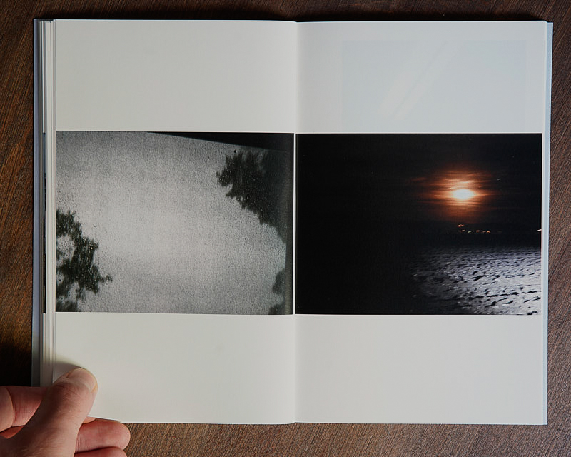 Reprodution Nein, wir stehen! Der Bahnhof fährt.